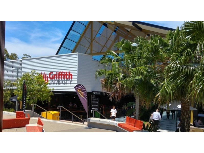 31/490 Pine Ridge Road, Coombabah QLD 4216