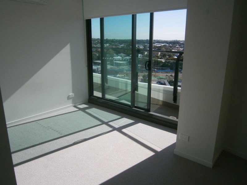 H-099 Harbour Road, Hamilton QLD 4007