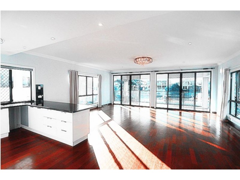 53 Coorema Court, Helensvale QLD 4212