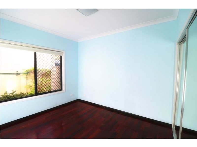 53 Coorema Court, Helensvale QLD 4212