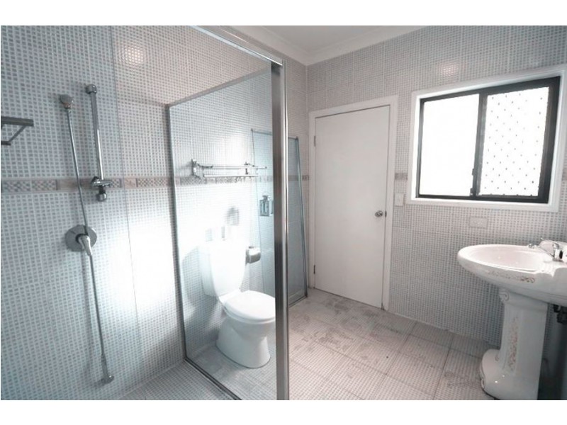 53 Coorema Court, Helensvale QLD 4212