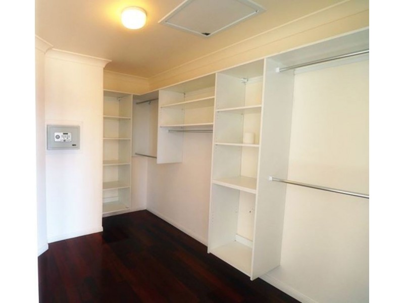 53 Coorema Court, Helensvale QLD 4212