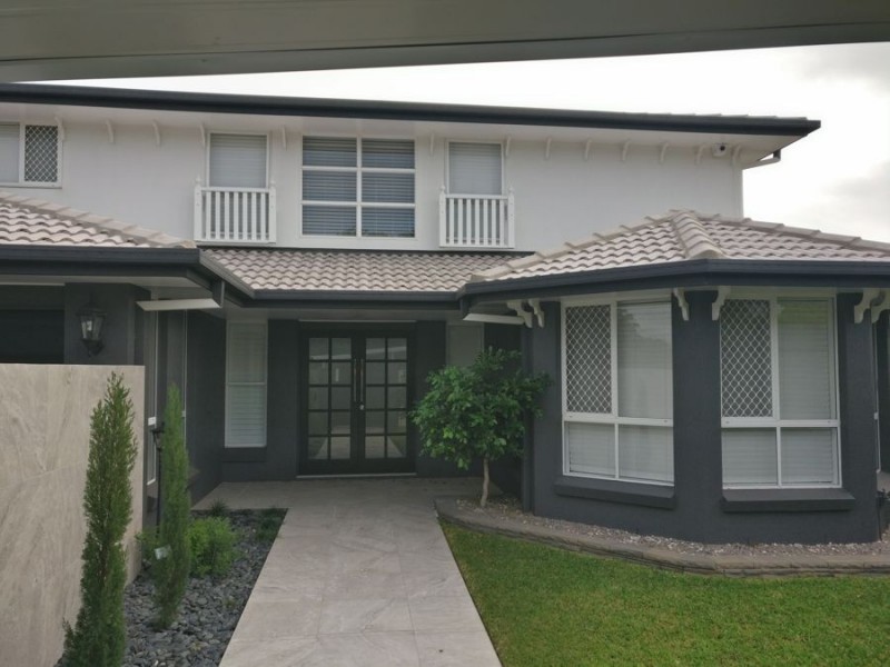 6 Madeleine Ct, Newport QLD 4020