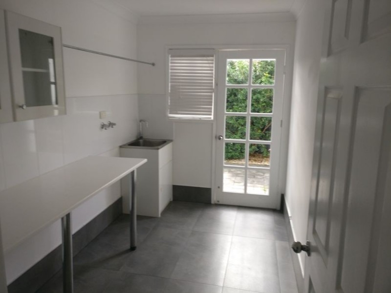 6 Madeleine Ct, Newport QLD 4020