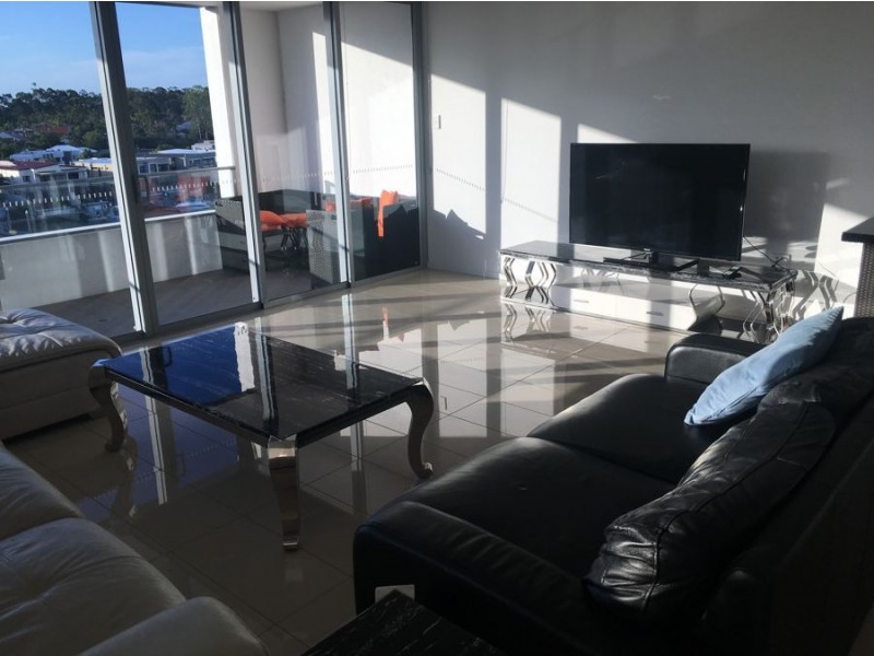 50 15 compass Dr, Biggera Waters QLD 4216