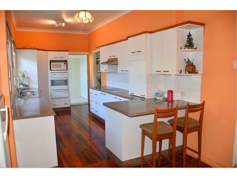 42 MACDONNELL STREET, Toowong QLD 4066