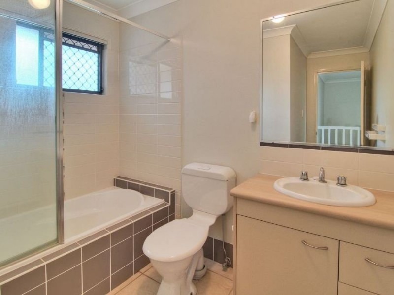 26/1 Daintree drive, Parkinson QLD 4115