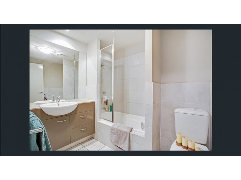 29/2 Geraldton Drive, Varsity Lakes QLD 4227