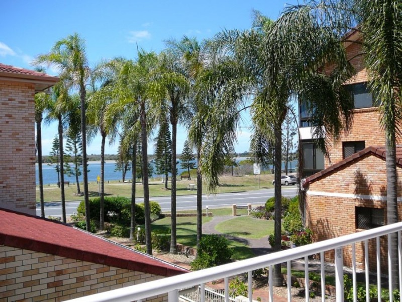 496 Marrie Parade, Biggera Waters QLD 4216