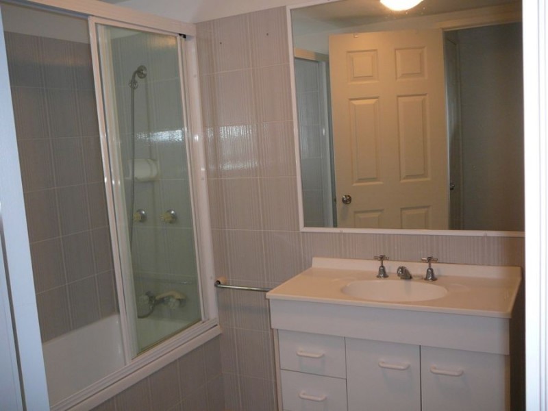 496 Marrie Parade, Biggera Waters QLD 4216