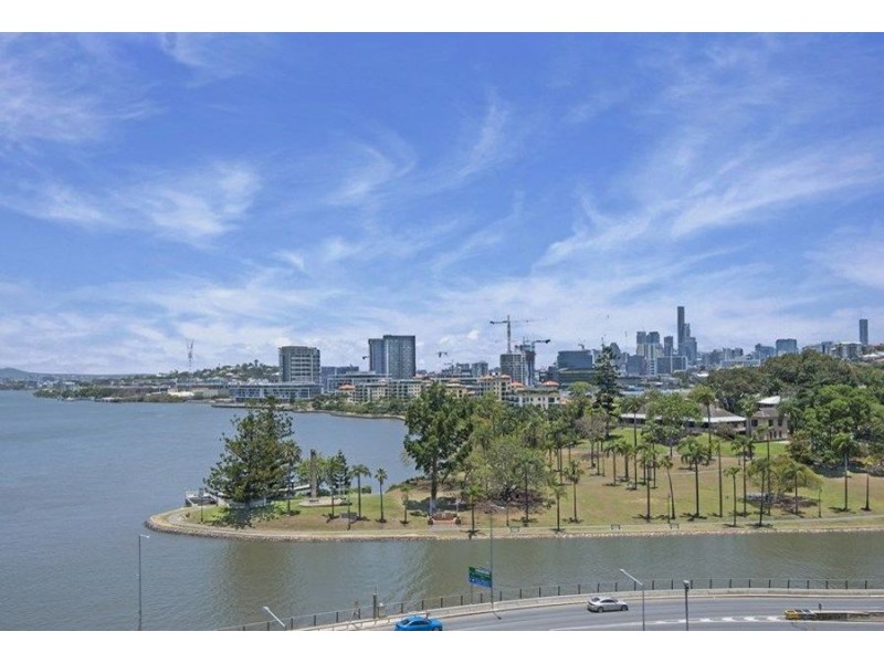 802/8 Hunt Street, Hamilton QLD 4007