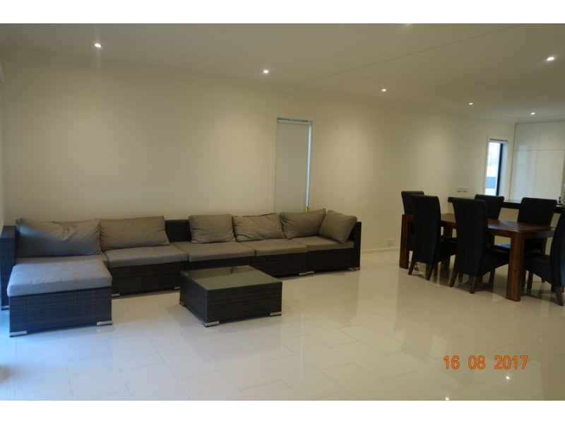 9 Fannon Court, Pimpama QLD 4209