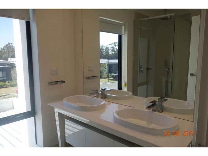 9 Fannon Court, Pimpama QLD 4209