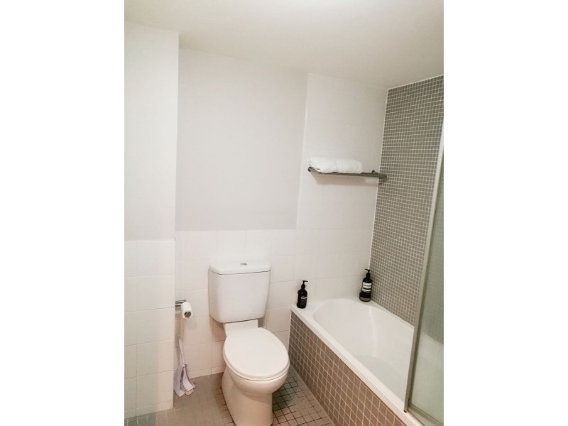 42/2 Campbell St, Toowong QLD 4066