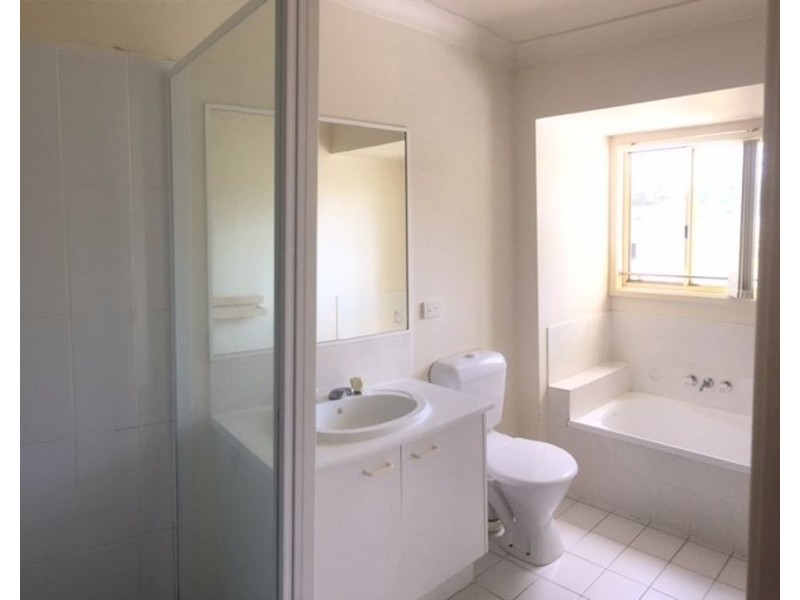 5/3 Arundel Dr, Arundel QLD 4214