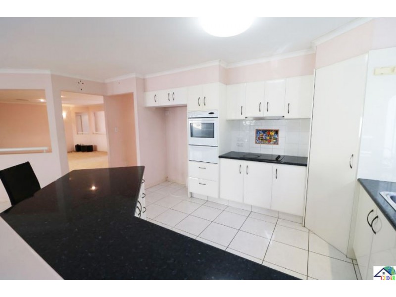 19 Pembridge Place, Carindale QLD 4152