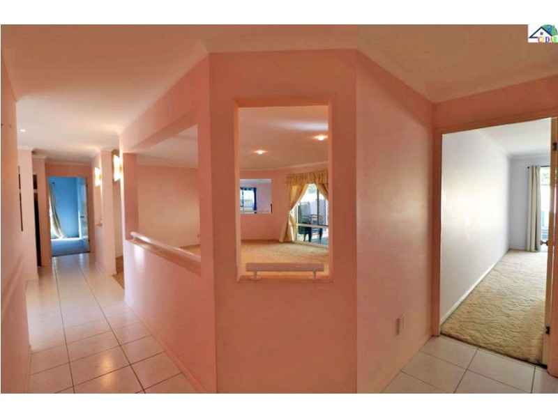 19 Pembridge Place, Carindale QLD 4152