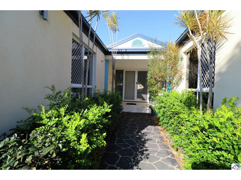 19 Pembridge Place, Carindale QLD 4152