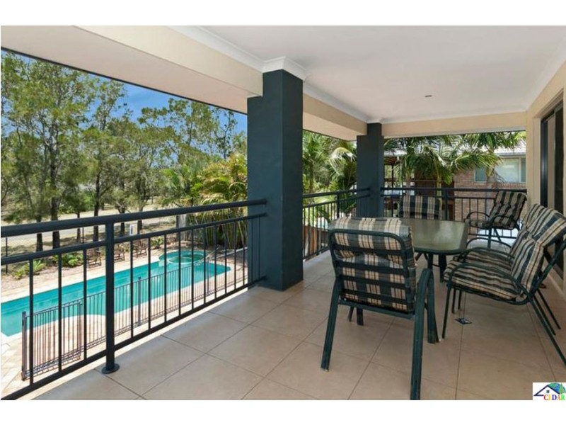 38 Riverside Terrace, Windaroo QLD 4207