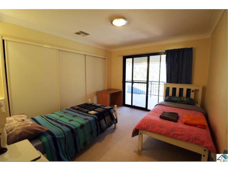 38 Riverside Terrace, Windaroo QLD 4207