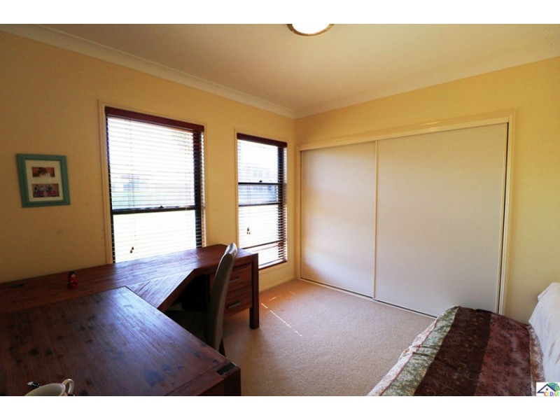 38 Riverside Terrace, Windaroo QLD 4207