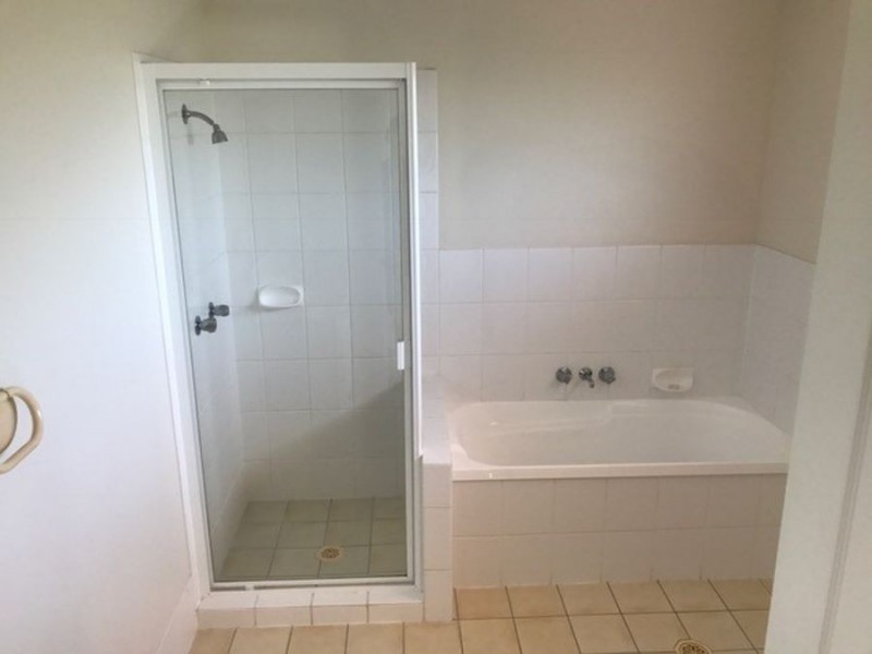 27/141 Pacific Pines Blvd, Pacific Pines QLD 4211