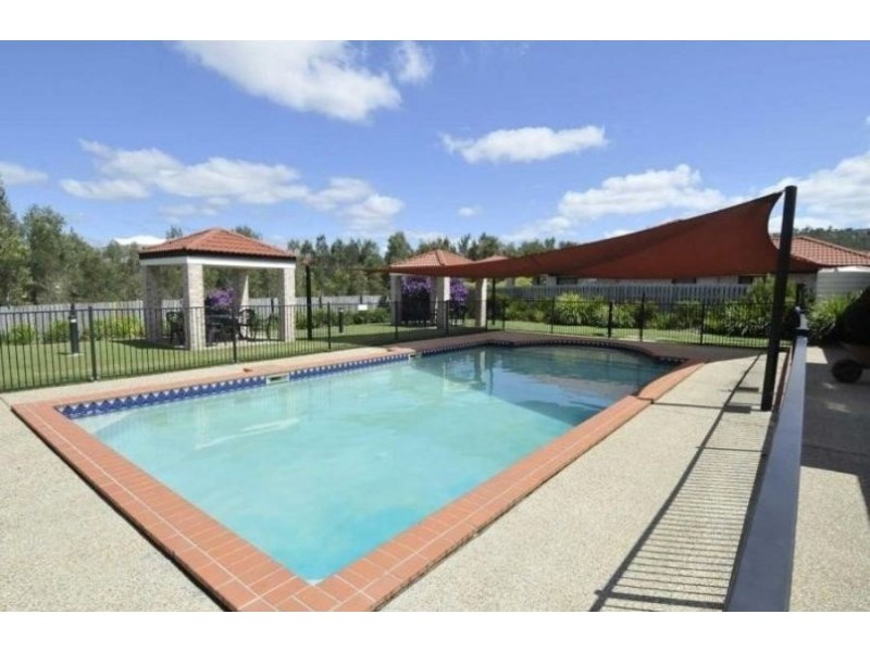 27/141 Pacific Pines Blvd, Pacific Pines QLD 4211