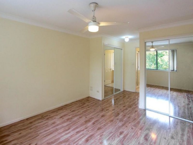 100 Bordeaux St, Eight Mile Plains QLD 4113