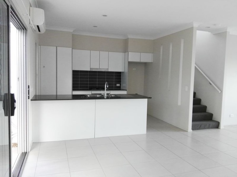 27A / 26 Tick Street, Mount Gravatt QLD 4122