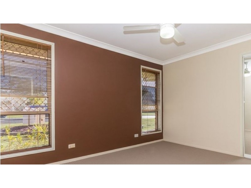 19 Indica Crescent, Regents Park QLD 4118