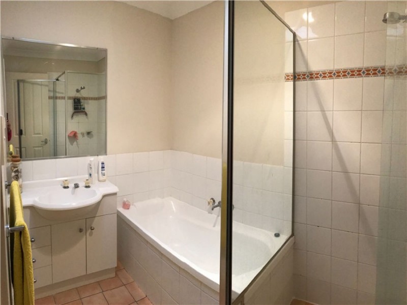 Pacific Pines QLD 4211