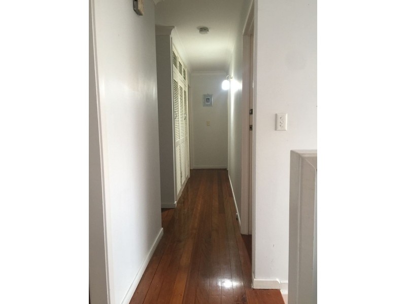 11 Marla street, Robertson QLD 4109