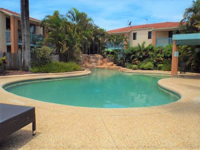 18/1 Warbler Parade, Varsity Lakes QLD 4227