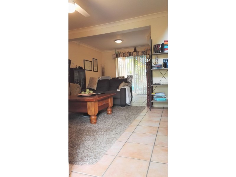 18/1 Warbler Parade, Varsity Lakes QLD 4227