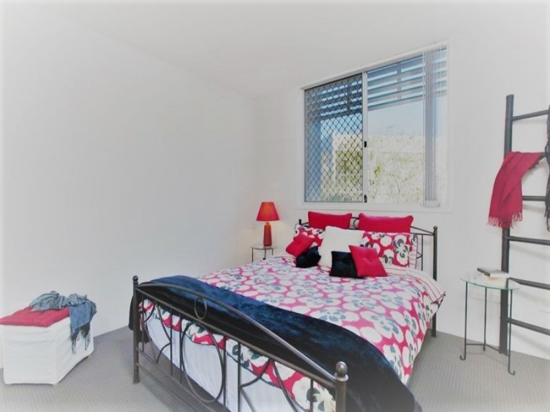 43/2 Campbell St, Toowong QLD 4066