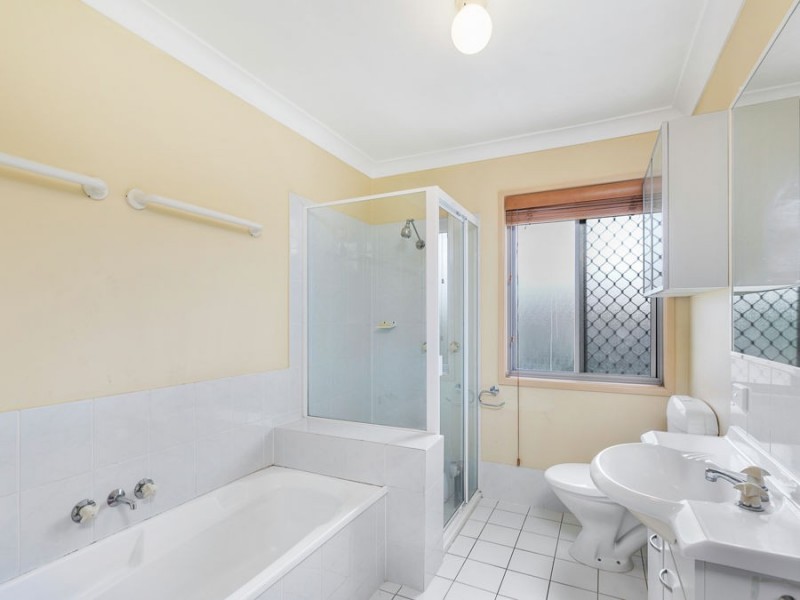 121/9 Bayside Court, Thorneside QLD 4158