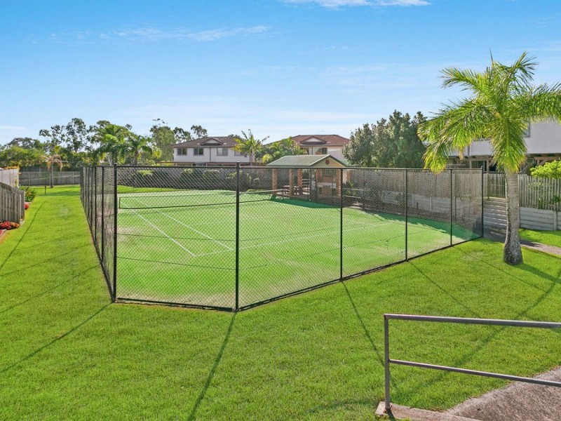 121/9 Bayside Court, Thorneside QLD 4158