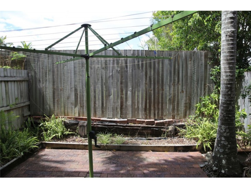 17 / 127 Barbaralla Drive, Springwood QLD 4127