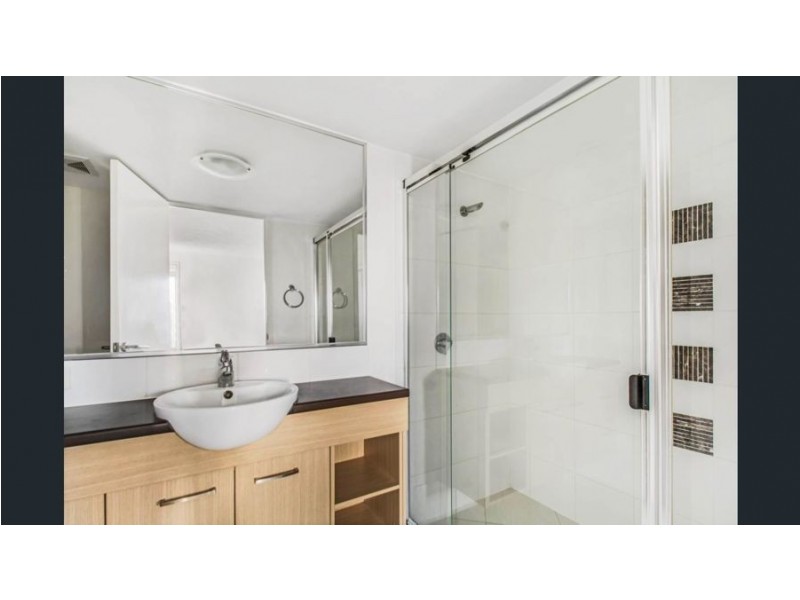 29/10 Grand Pde, Kawana Island QLD 4575