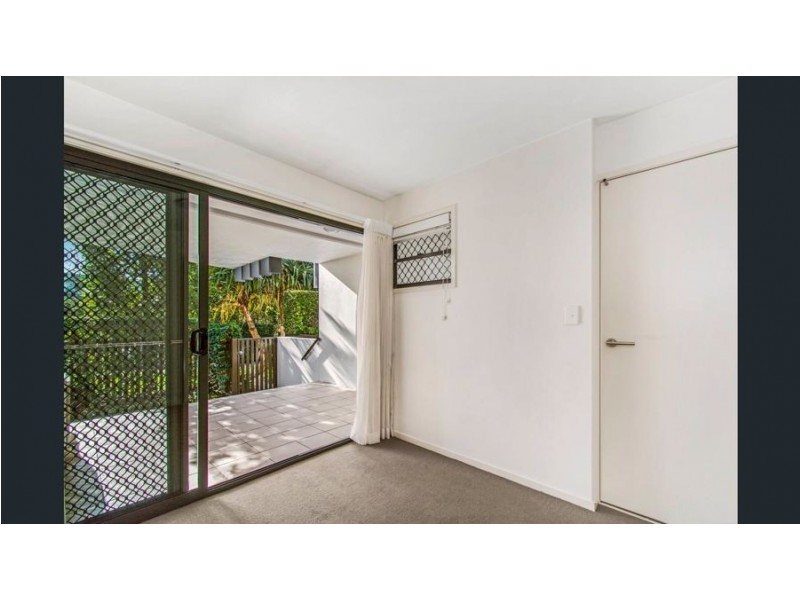 29/10 Grand Pde, Kawana Island QLD 4575
