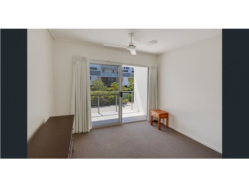 5/10 Grand Pde, Kawana Island QLD 4575