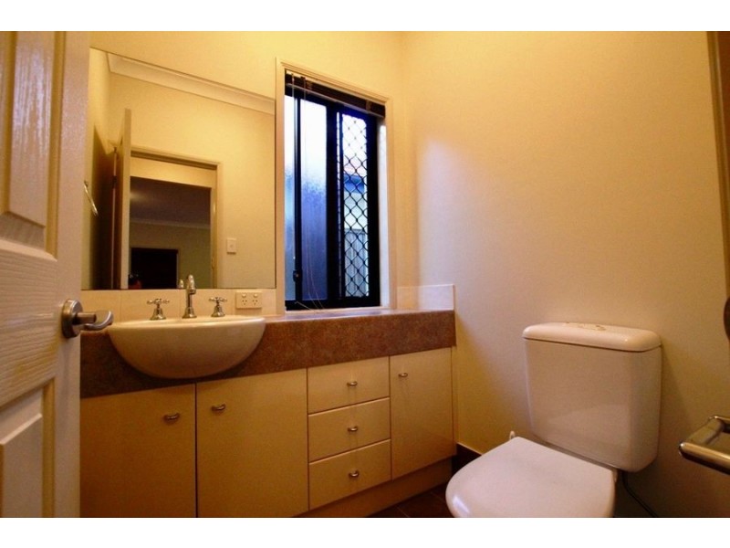 139A Carmody Rd, St Lucia QLD 4067