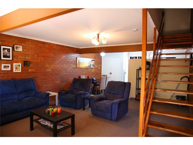 22 / 127 Barbaralla Drive, Springwood QLD 4127