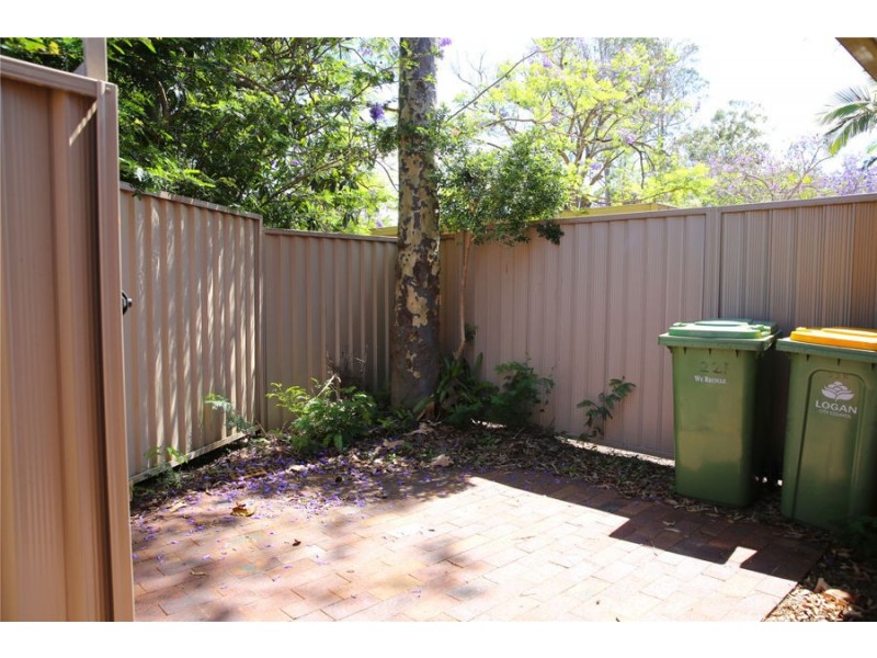 22 / 127 Barbaralla Drive, Springwood QLD 4127