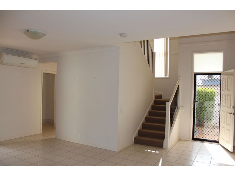 12 Central Ave, Mount Ommaney QLD 4074