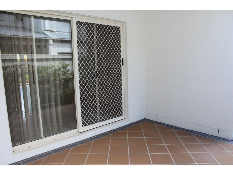 12 Central Ave, Mount Ommaney QLD 4074