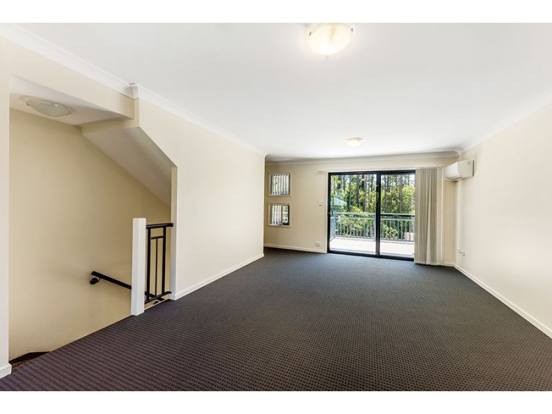 3/18 Geraldton Drive, Varsity Lakes QLD 4227