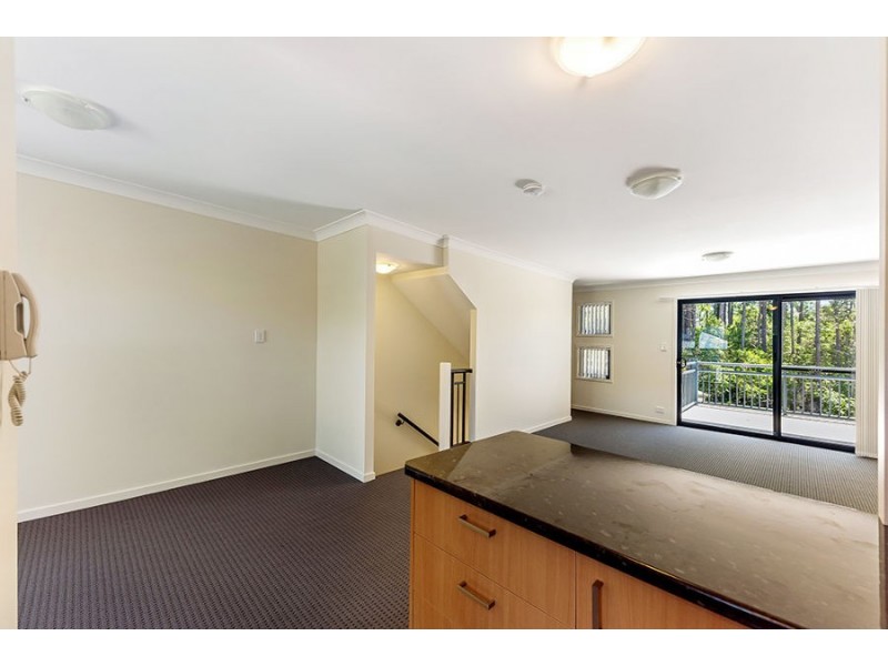 3/18 Geraldton Drive, Varsity Lakes QLD 4227