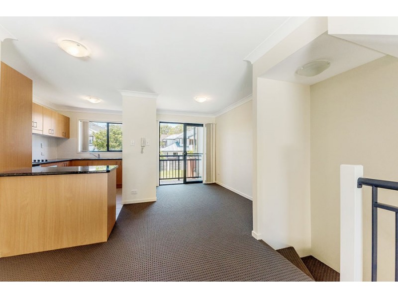 3/18 Geraldton Drive, Varsity Lakes QLD 4227