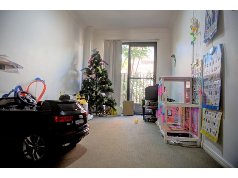 5/2 Tourangeau Crescent, Varsity Lakes QLD 4227